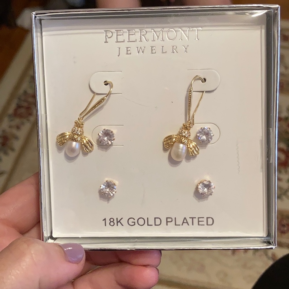 PEARL drop earrings
